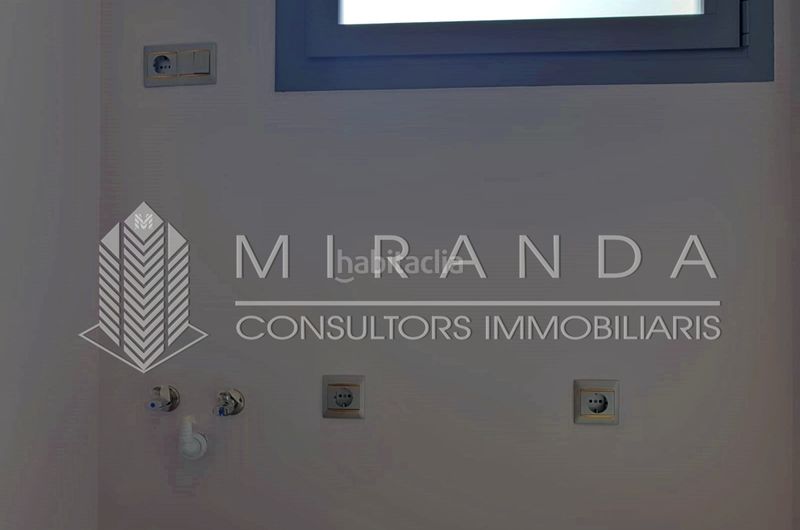 Foto 4b09c4d3-a076-4351-8009-9265fdd687a3. Alquiler piso en camí romà 37 vivienda ideal también como local profesional / despacho en Granollers