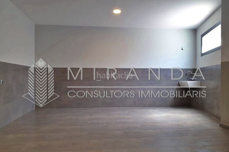 Foto 5d9217b6-5b35-4726-8593-033b95e04929. Alquiler piso en camí romà 37 vivienda ideal también como local profesional / despacho en Granollers