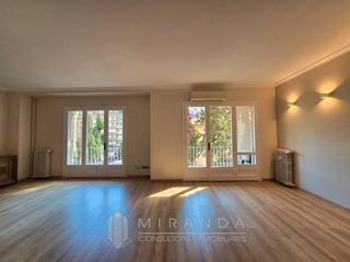 Miete Etagenwohnung in Carrer d'amigó 56