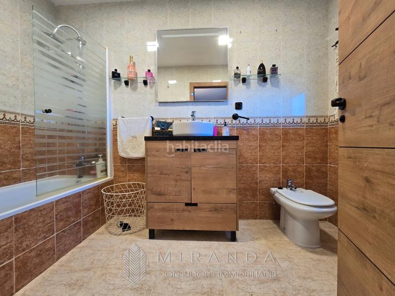 Foto 1a7de5c3-413c-4c85-b2e7-628d164b18e8. Chalet with fireplace heating parking pool in Bigues i Riells del Fai