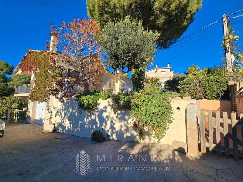 Foto 768ee55a-c4c0-463e-823b-03a32522f039. Chalet with fireplace heating parking pool in Bigues i Riells del Fai