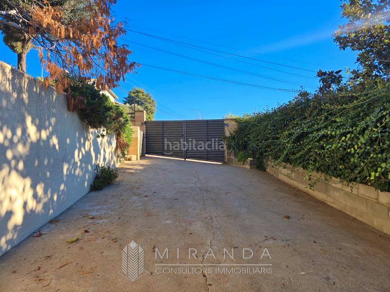 Foto 8068944b-bd9e-4f87-8c0d-ad0710870d3b. Chalet with fireplace heating parking pool in Bigues i Riells del Fai