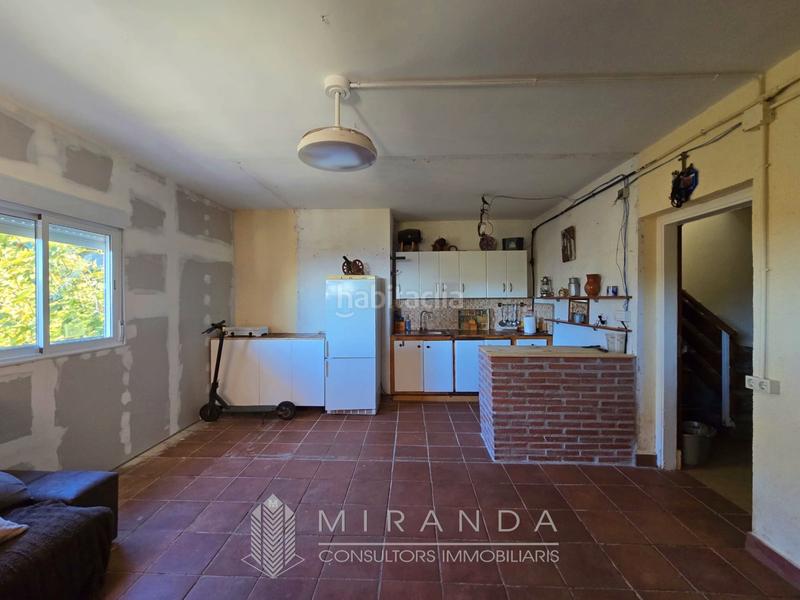 Foto af8e1752-0c7b-4d92-9992-5358efc4f304. Chalet with fireplace heating parking pool in Bigues i Riells del Fai