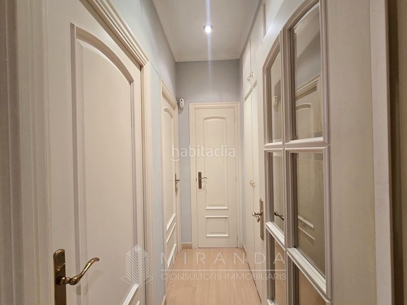 Foto 3ea2cb8c-2089-4978-b704-1acc25dc6584. Piso exclusiva quinta planta con vistas a la Sagrada Família | eixample dret en Barcelona