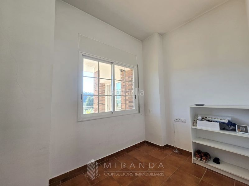 Foto 1a5c803d-828c-4eb9-9e3f-9544f7ae5a85. Haus mit kamin heizung parking in Vilanova del Vallès