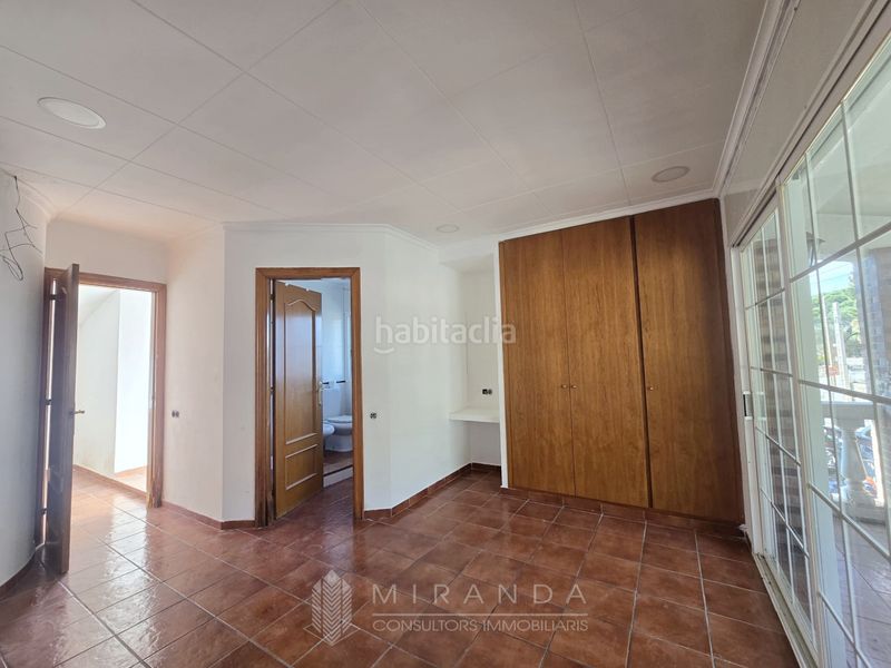 Foto 4e4ac237-87b9-434e-ae6c-ce22e7592394. Haus mit kamin heizung parking in Vilanova del Vallès