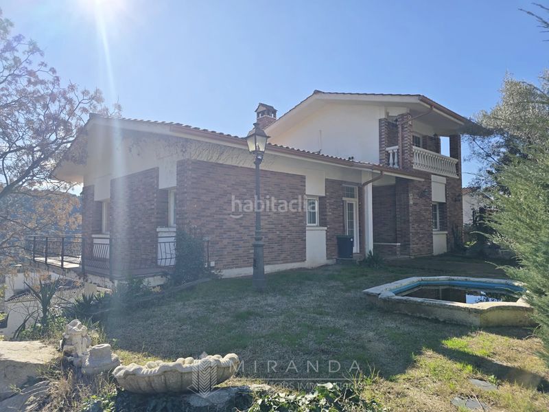 Foto c8451b3b-de5d-40dc-af82-3714bc259bd3. Haus mit kamin heizung parking in Vilanova del Vallès