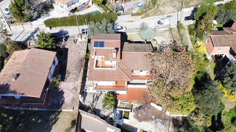 Foto f469616b-68db-4e0f-b4c6-007c9141cda0. Haus mit kamin heizung parking in Vilanova del Vallès