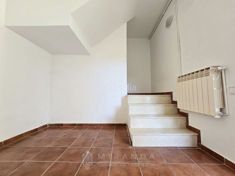 Foto f8b7b926-fdb7-428a-857c-8e3748e3a9af. Haus mit kamin heizung parking in Vilanova del Vallès