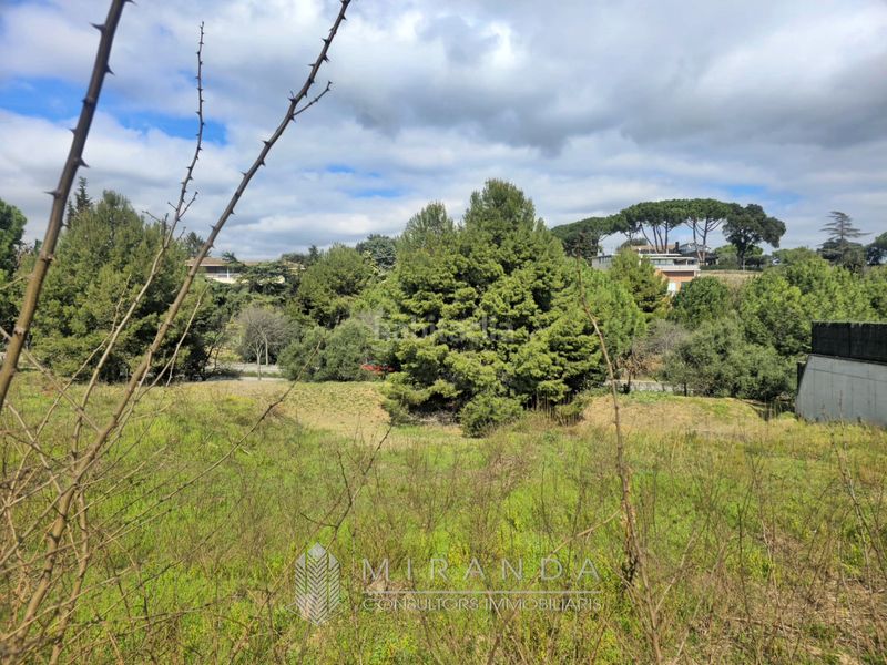 Foto 2580038b-b33f-409d-ad5c-1b091e0092af. Terreno residencial en Canovelles