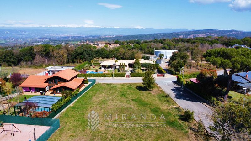 Foto 85a86f4d-7d54-4fbd-9fe9-dddcf28ebb27. Terreny residencial a Seva