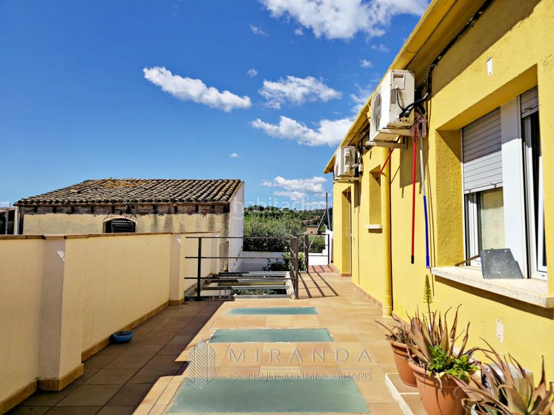 Foto 08c9cad7-9497-4fc0-9b77-aa6255da4180. Casa adossada amb calefacció a Breda