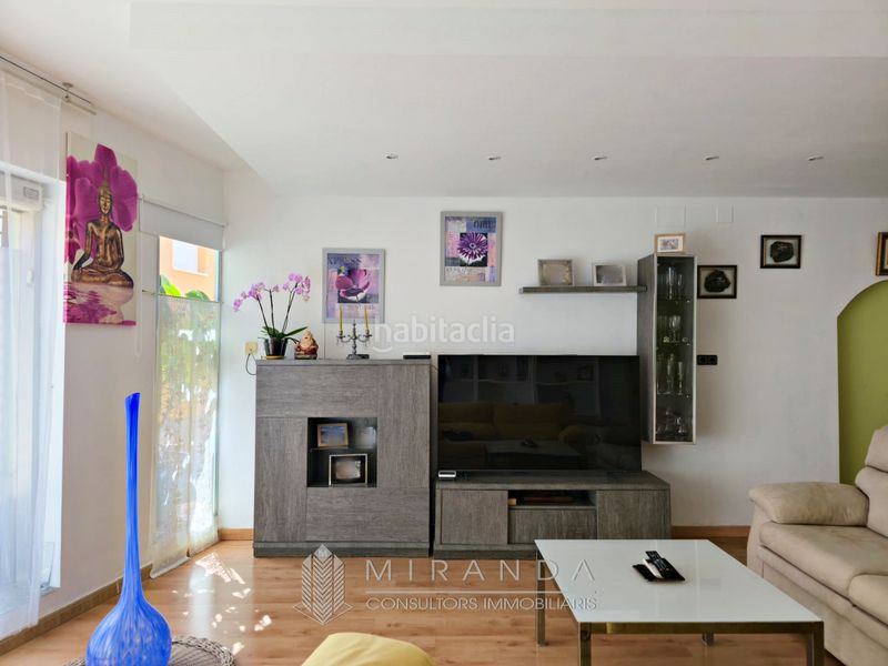 Foto b8ece322-2019-4f2a-8686-ccb7a8983030. Casa adossada amb calefacció a Breda
