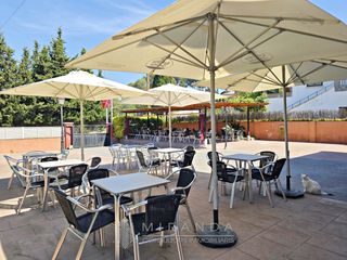 Lloguer Local Comercial a Passeig de can salgot 27. Alquiler restaurante y vivienda