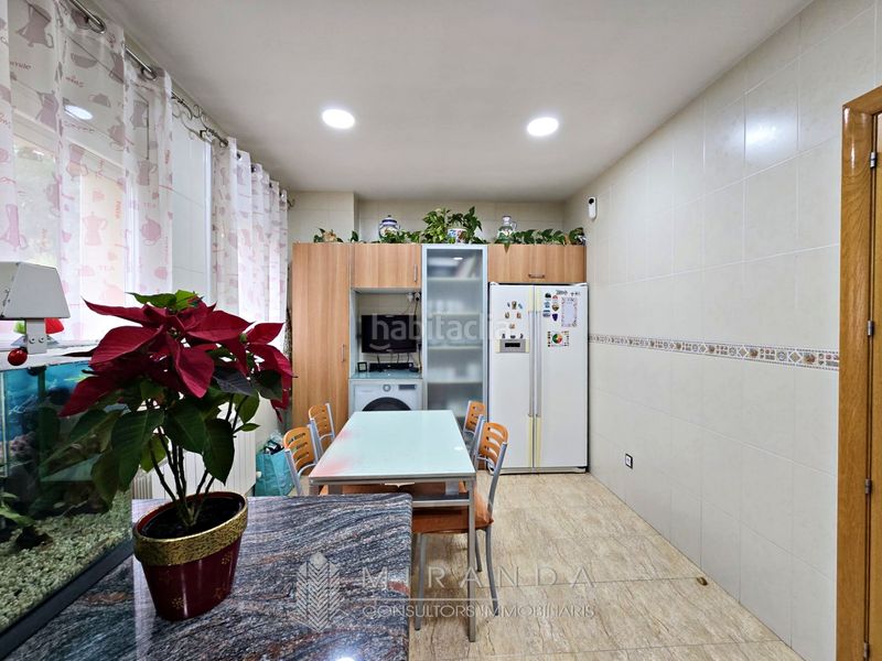 Foto 307d77e0-84bf-4352-95d6-b8245fb42cfb. Xalet amb calefacció aparcament piscina a Cànoves i Samalús