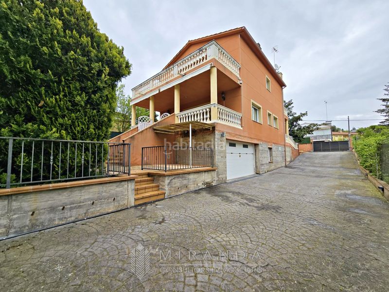 Foto 4c646334-3a90-433f-81ee-bc95f09ec9ed. Xalet amb calefacció aparcament piscina a Cànoves i Samalús