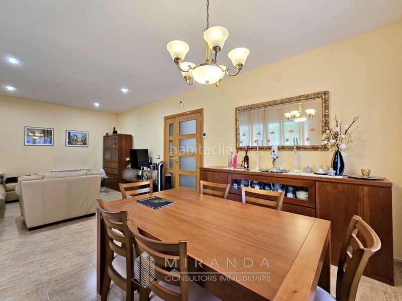 Foto 68e5fd0d-9bd0-45d8-9606-a12fd025f62b. Xalet amb calefacció aparcament piscina a Cànoves i Samalús