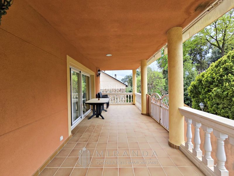 Foto b444d915-07b5-47dd-ad00-2954bfdad9a4. Xalet amb calefacció aparcament piscina a Cànoves i Samalús