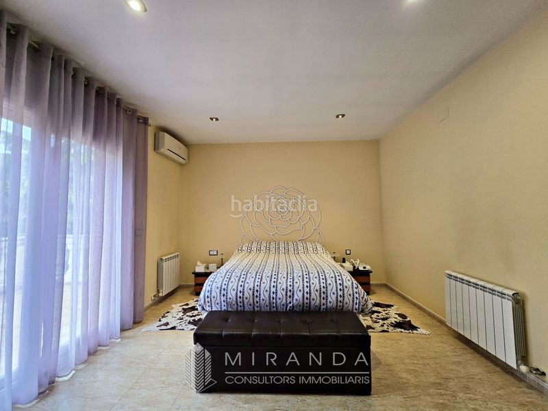 Foto b5cc3854-ba7c-484f-bdfd-159a089abec7. Xalet amb calefacció aparcament piscina a Cànoves i Samalús