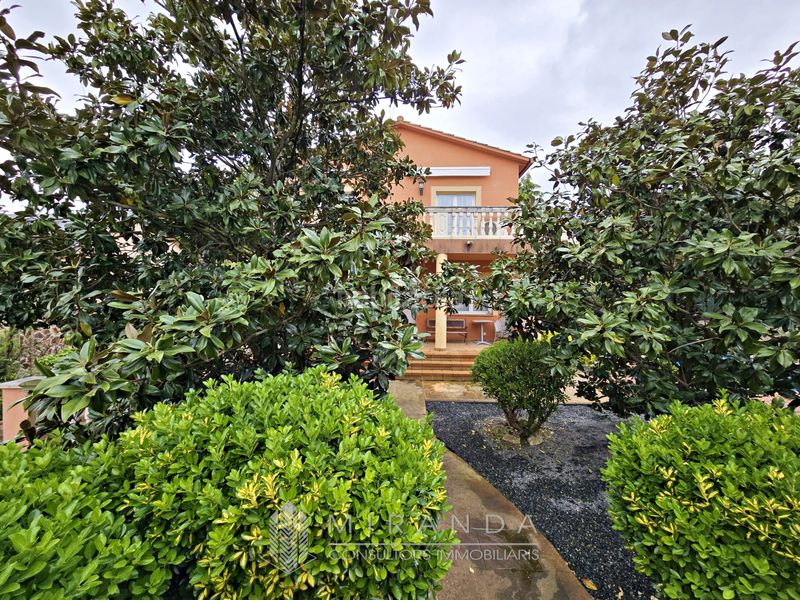 Foto cb92b1b9-d288-432c-8e90-af5279d454a7. Xalet amb calefacció aparcament piscina a Cànoves i Samalús