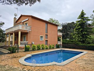 Xalet  Avinguda ca l'esmandia