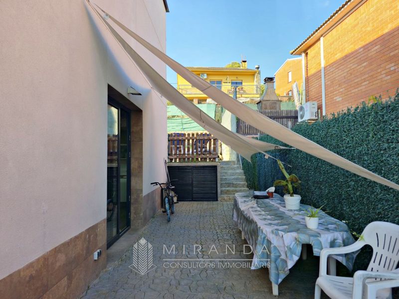 Foto 4acfeca2-0da7-4f35-9780-0b610be18f39. Chalet mit kamin parking pool in Lliçà d´Amunt