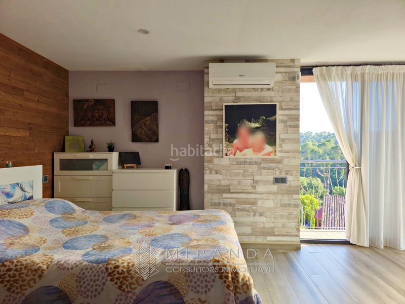 Foto 92019b05-5354-494d-953a-6cd66e3e2acc. Chalet mit kamin parking pool in Lliçà d´Amunt