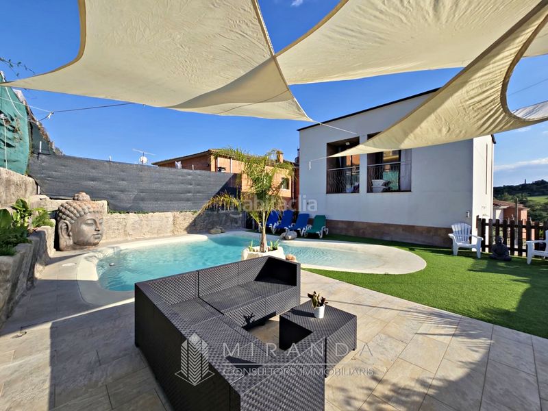 Foto bc7007e8-13d4-43c4-8d18-b418545cf58c. Chalet mit kamin parking pool in Lliçà d´Amunt