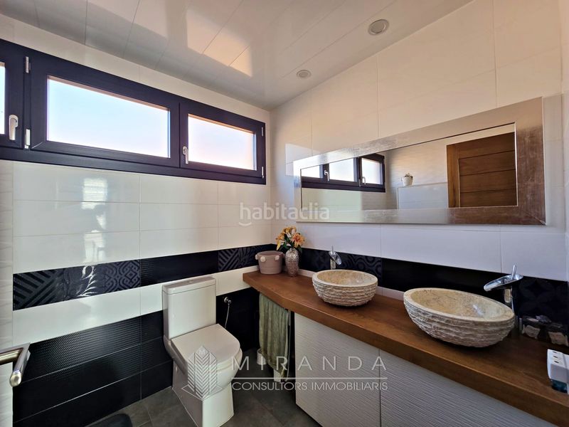 Foto faad1530-d056-4651-ac6b-faefac20c0ab. Chalet mit kamin parking pool in Lliçà d´Amunt