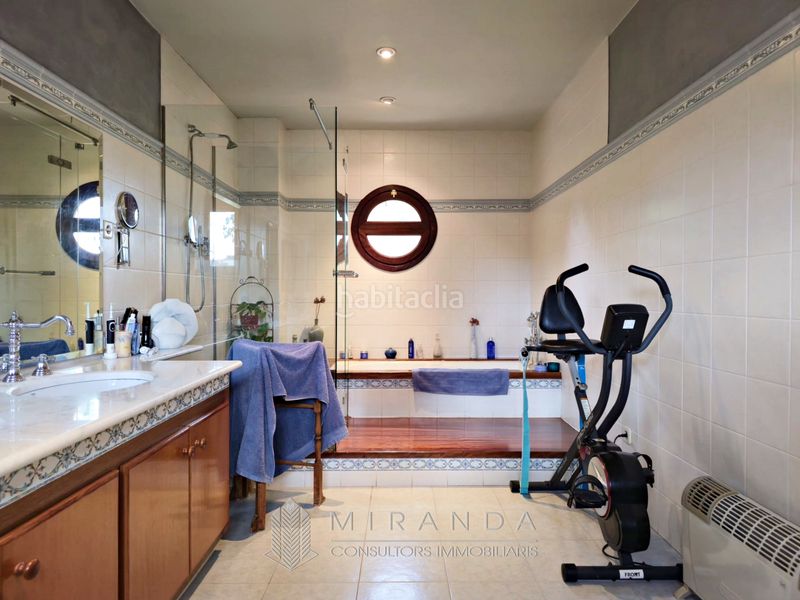 Foto 4bdffd33-fdd3-4392-9b2d-811f7ded8d45. Chalet mit kamin parking pool in Ametlla del Vallès (L´)