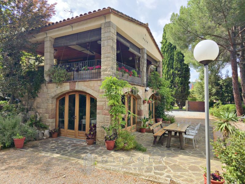 Foto 63491552-c126-4767-8d1d-a6bc75f45d58. Chalet mit kamin parking pool in Ametlla del Vallès (L´)