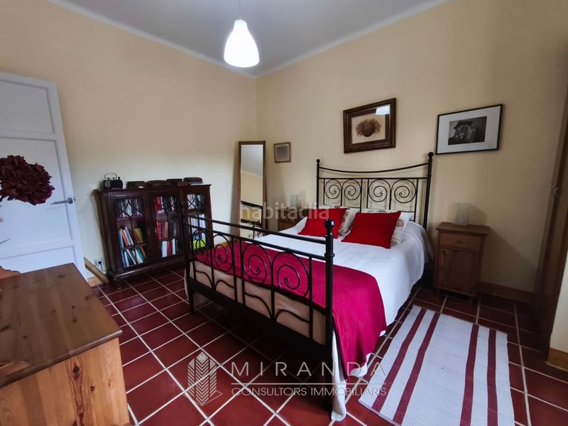 Foto a754eab7-fe01-45cf-b2ce-06e72dcf0f40. Chalet mit kamin parking pool in Ametlla del Vallès (L´)