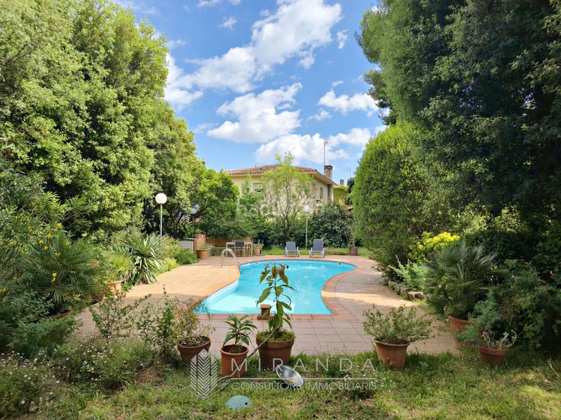 Foto d40f02e2-7ef1-4b18-975e-a47d44e8930b. Chalet mit kamin parking pool in Ametlla del Vallès (L´)