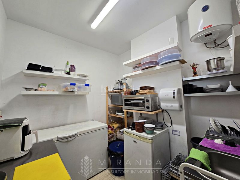 Foto dc2cdbc8-71db-47c6-a8b6-ee11755a88ff. Traspàs local comercial amb calefacció a Instituts Granollers