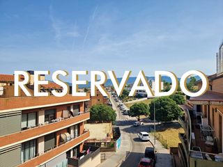 Piso  Carrer illes medes. ¡la vivienda dispone de dos plazas de parking opcionales por 14.
