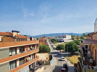 Flat  Carrer illes medes. ¡la vivienda dispone de dos plazas de parking opcionales por 14.
