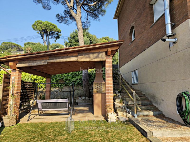 Foto 38d1a893-c18a-4df6-b079-bff87ae757a8. Chalet with fireplace heating parking in Ametlla del Vallès (L´)