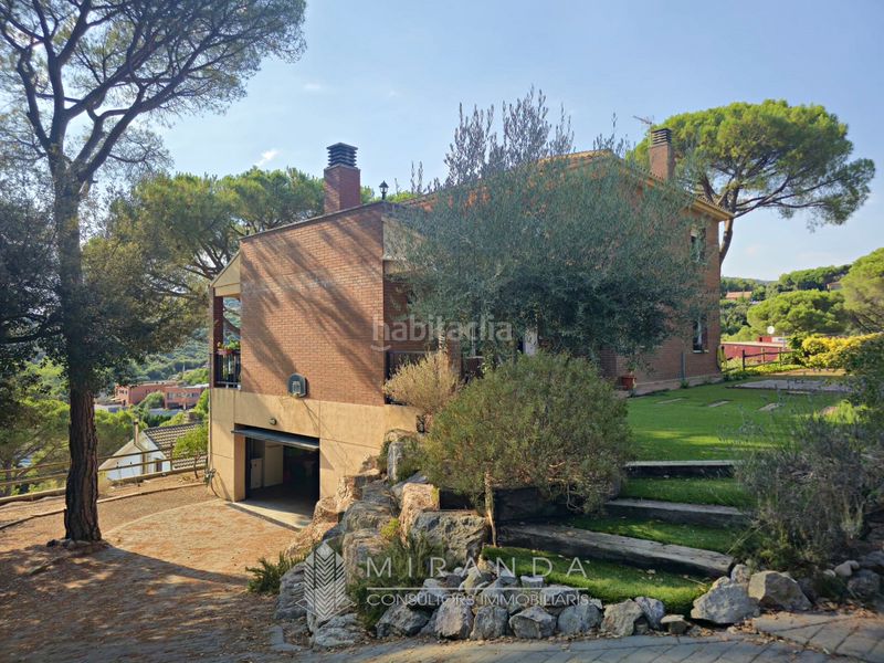 Foto 5d718f73-01db-436d-a45c-dc821d5d65f8. Chalet with fireplace heating parking in Ametlla del Vallès (L´)