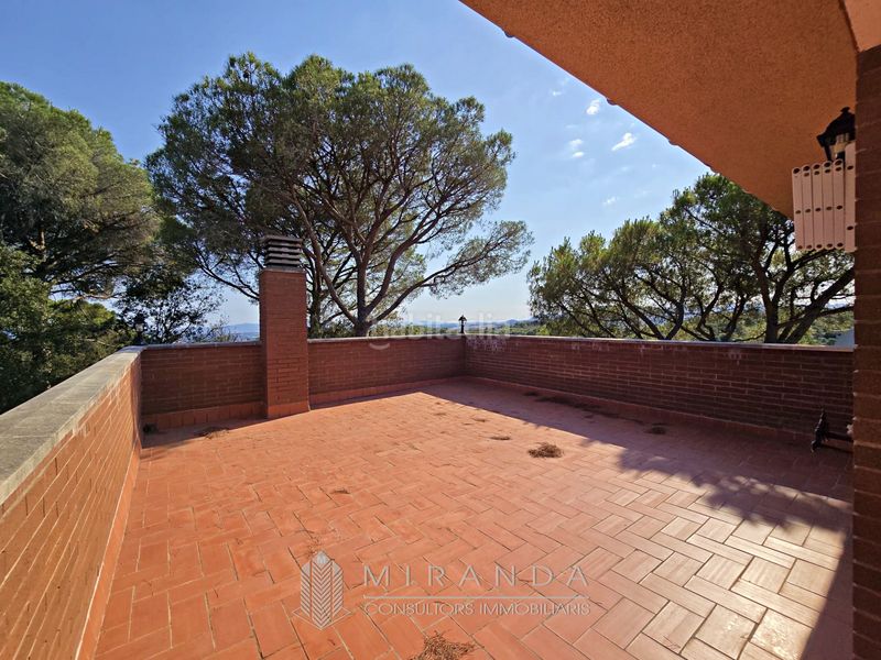Foto a8150d33-a0f6-4d7a-acb1-ef9d63b93df9. Chalet with fireplace heating parking in Ametlla del Vallès (L´)