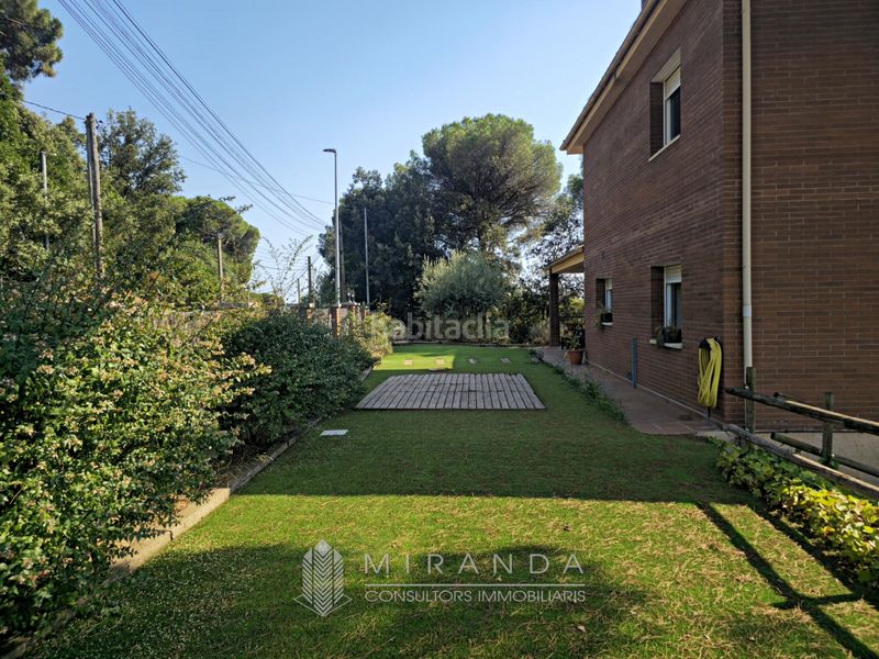 Foto c3d348f7-bc5c-4121-95f6-eeaf440160f3. Chalet with fireplace heating parking in Ametlla del Vallès (L´)