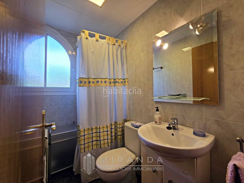 Foto ce73b979-6d7d-436c-a870-5216b117cc25. Chalet with fireplace heating parking in Ametlla del Vallès (L´)