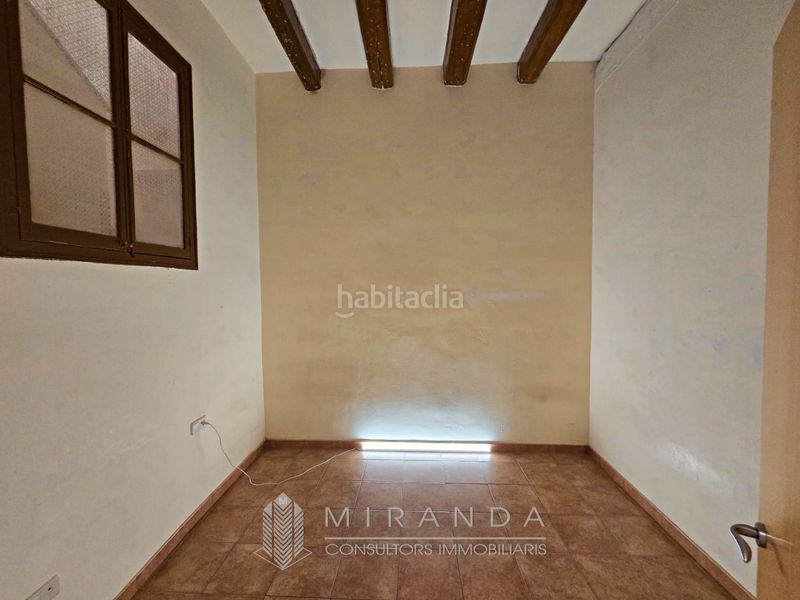 Foto c15c62e3-73e4-40c0-b62d-5668657d6eca. Xalet amb xemeneia calefacció aparcament a Centre Garriga (La)