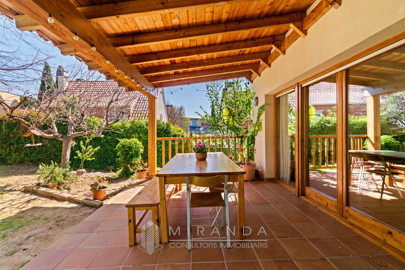 Foto b6eb0756-578d-4237-b5a1-2f644f4f8484. Xalet amb calefacció aparcament piscina a Can Violí - Can Poi del Bosc Garriga (La)