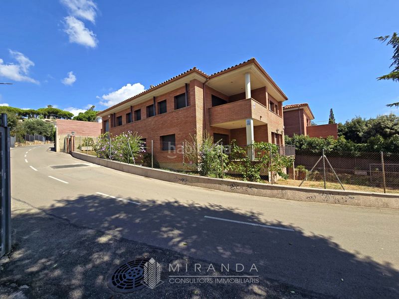 Foto b09e4d4e-ef6b-4efd-b1d2-74fb5d1c9124. Xalet amb calefacció aparcament a Cerdanyola Nord Mataró