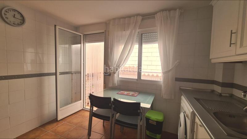 Foto 9617e472-d126-4918-9c61-2639719d8c3a. Casa en calle calle islas canarias 14 bungalow en playa de arenales en Elche / Elx
