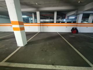 Aparcament cotxe a Calle Segovia 24