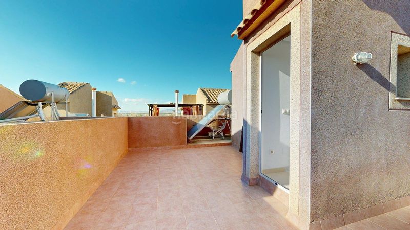 Foto 86232e21-8606-435f-a2fc-2aa238e5ea04. Casa amb aparcament piscina a Monte y Mar Santa Pola