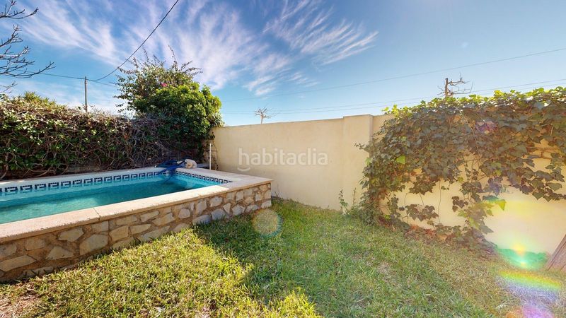Foto d0f14e49-56cb-45d1-8a4e-37f5c92028e4. Xalet amb piscina a Campello Pueblo Campello (el)