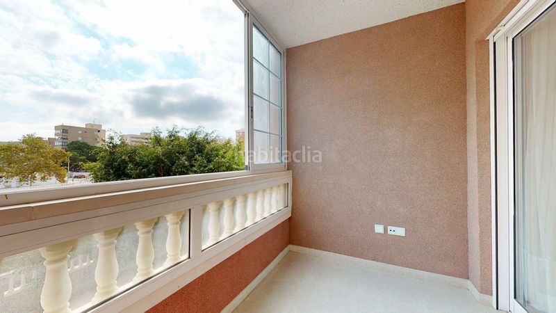 Foto 1cfa8046-b2bb-4264-8892-309ce2c92852. Piccolo appartamento con parcheggio piscina in Los Arenales del Sol Elche / Elx