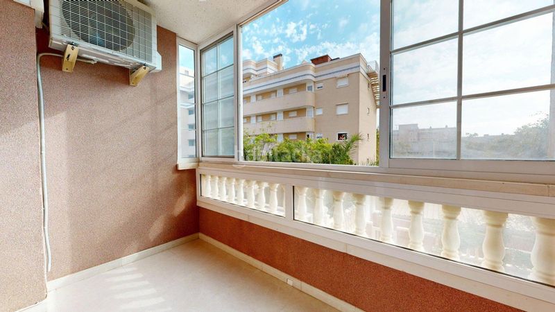 Foto a65ad156-b276-40d3-af24-ad6b2cfe05e8. Piccolo appartamento con parcheggio piscina in Los Arenales del Sol Elche / Elx
